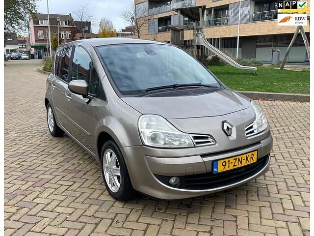 Occasion Renault Grand Modus Dynamique 101 PK (74 kW) 2008 Beige (metallic) MPV