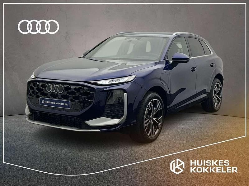 Blauw Nieuw 2025 Audi Q3 S-Line SUV | € 65.750 (Eerlijke prijs) - Afbeelding 1/4