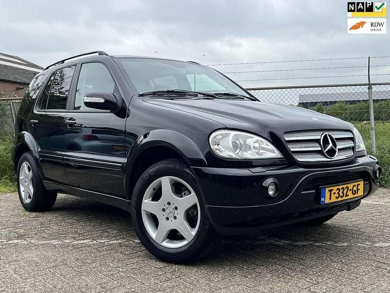 Zwart Gebruikt 2002 Mercedes ML55 AMG AMG SUV | € 15.499 - Afbeelding 1/4