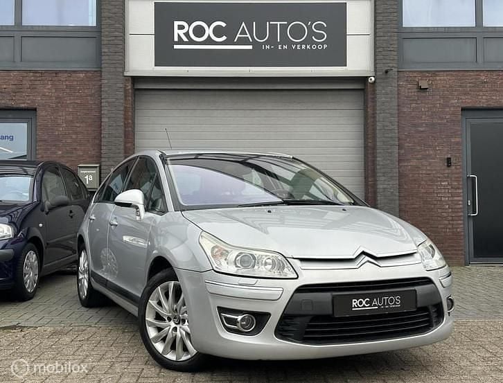 Grijs Occasion 2008 Citroën C4 Exclusive Hatchback | € 2.400 (Eerlijke prijs) - Afbeelding 1/4