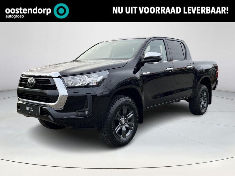Zwart Nieuw 2024 Toyota HiLux Premium Pickup | € 44.845 (Eerlijke prijs) - Afbeelding 1/4