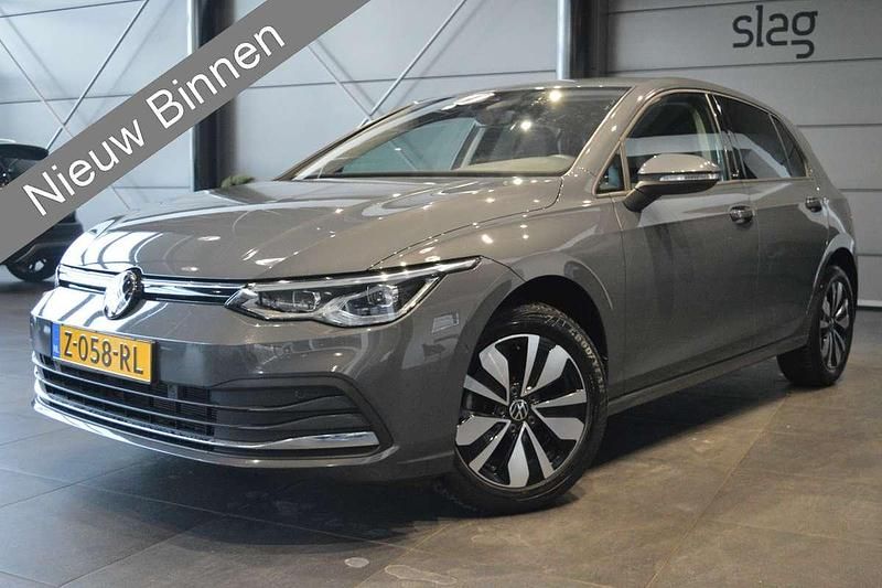 Occasion VW Golf VIII Business 112 PK (82 kW) 2023 Grijs Hatchback