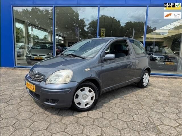 Blauw Gebruikt 2005 Toyota Yaris Hatchback | € 1.799 (Eerlijke prijs) - Afbeelding 1/4
