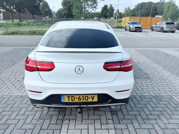 Gebruikt 2017 Mercedes GLC250 Coupé | € 29.999 (Iets duurder) - Afbeelding 1/4