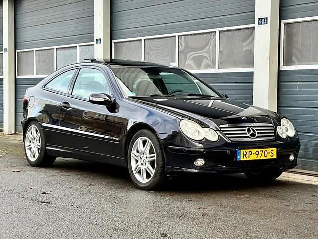 Occasion Mercedes C180 143 PK (105 kW) 2004 Blauw Coupé