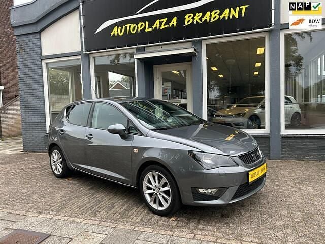 Grijs Gebruikt 2013 Seat Ibiza SC FR Hatchback | € 7.799 (Iets duurder) - Afbeelding 1/4