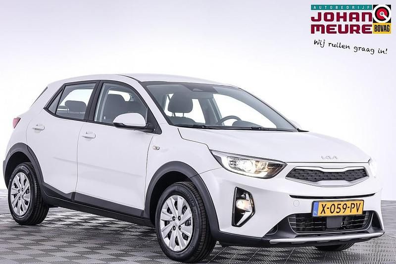 Wit Gebruikt 2024 Kia Stonic Comfort SUV | € 17.990 (Super prijs) - Afbeelding 1/4