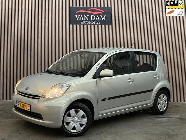 Beige Gebruikt 2007 Daihatsu Sirion Hatchback | € 3.900 (Eerlijke prijs) - Afbeelding 1/4