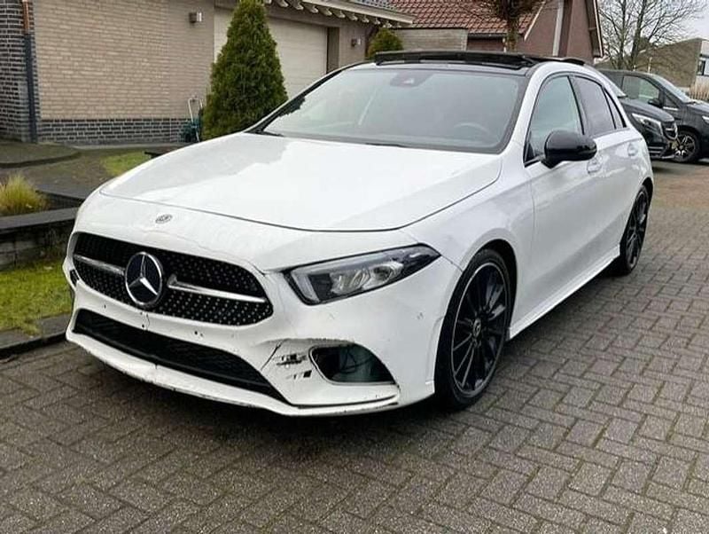 Occasion Mercedes A180 AMG line 116 PK (85 kW) 2019 Wit Hatchback