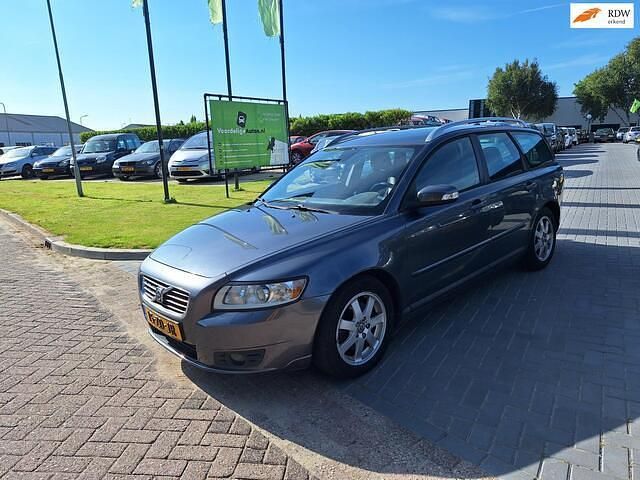 Grijs Gebruikt 2008 Volvo V50 Stationwagen | € 2.799 (Eerlijke prijs) - Afbeelding 1/4