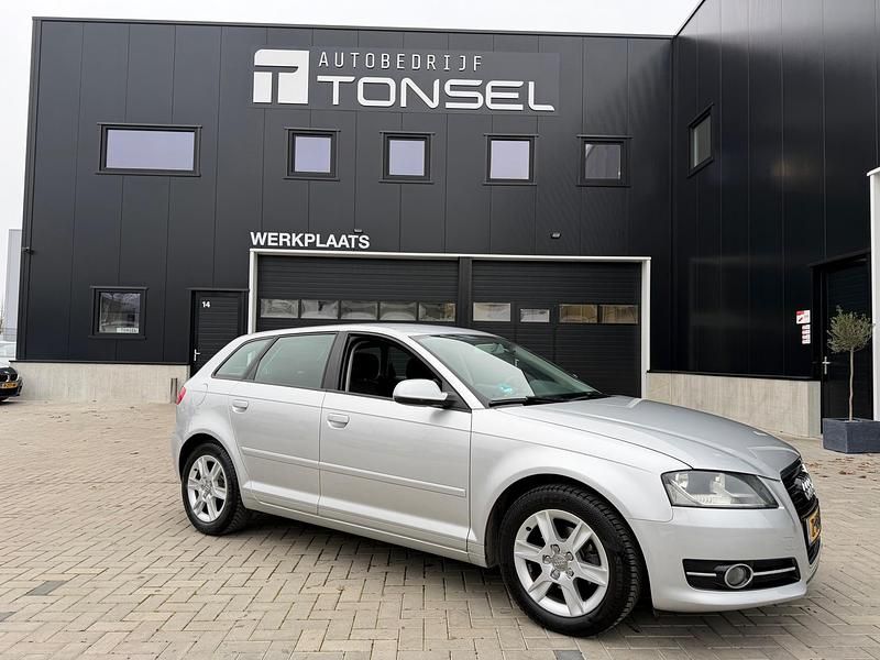 Occasion Audi A3 Attraction 105 PK (77 kW) 2010 Grijs Hatchback