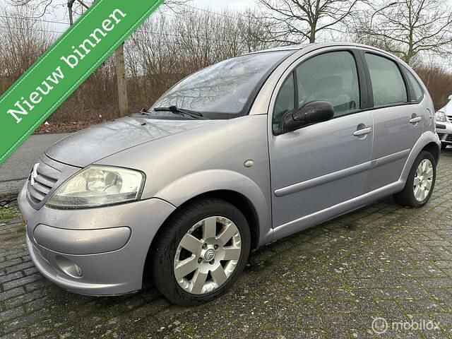 Grijs Occasion 2003 Citroën C3 Exclusive Hatchback | € 1.250 (Super prijs) - Afbeelding 1/4