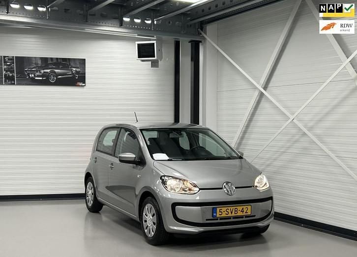 Grijs (metallic) Occasion 2013 VW up! move up! Hatchback | € 5.250 (Eerlijke prijs) - Afbeelding 1/4