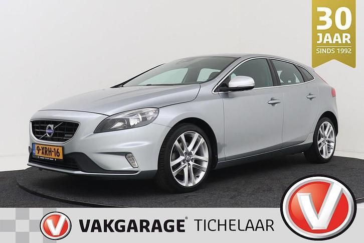 Grijs Gebruikt 2014 Volvo V40 R-Design Stationwagen | € 13.899 (Iets duurder) - Afbeelding 1/4
