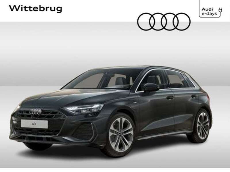 Grijs Nieuw 2025 Audi A3 Sportback e-tron Sedan | € 51.579 (Iets duurder) - Afbeelding 1/4