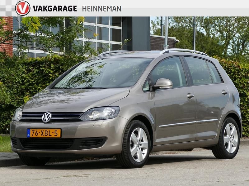 Bruin Gebruikt 2012 VW Golf Plus Comfortline MPV | € 10.950 (Iets duurder) - Afbeelding 1/4