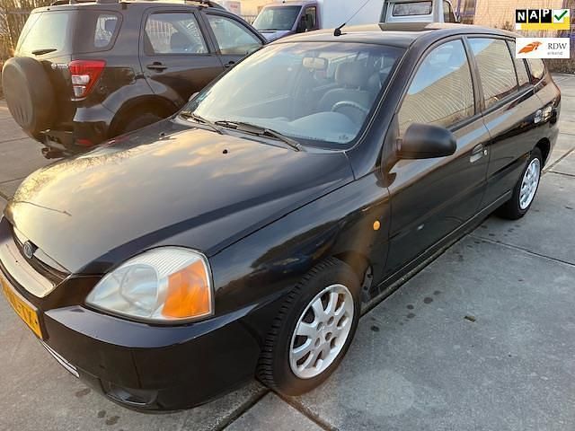 Zwart Occasion 2003 Kia Visto Hatchback | € 1.750 - Afbeelding 1/4