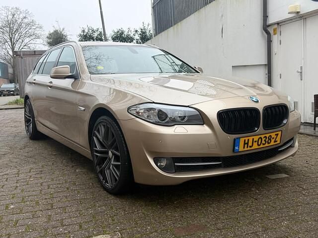 Occasion BMW 520 Executive 163 PK (119 kW) 2011 Geel (metallic) Stationwagen