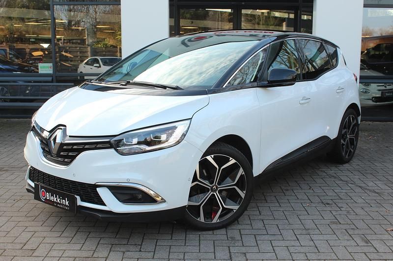 Wit Occasion 2022 Renault Scénic IV Intens MPV | € 23.217 (Iets duurder) - Afbeelding 1/4