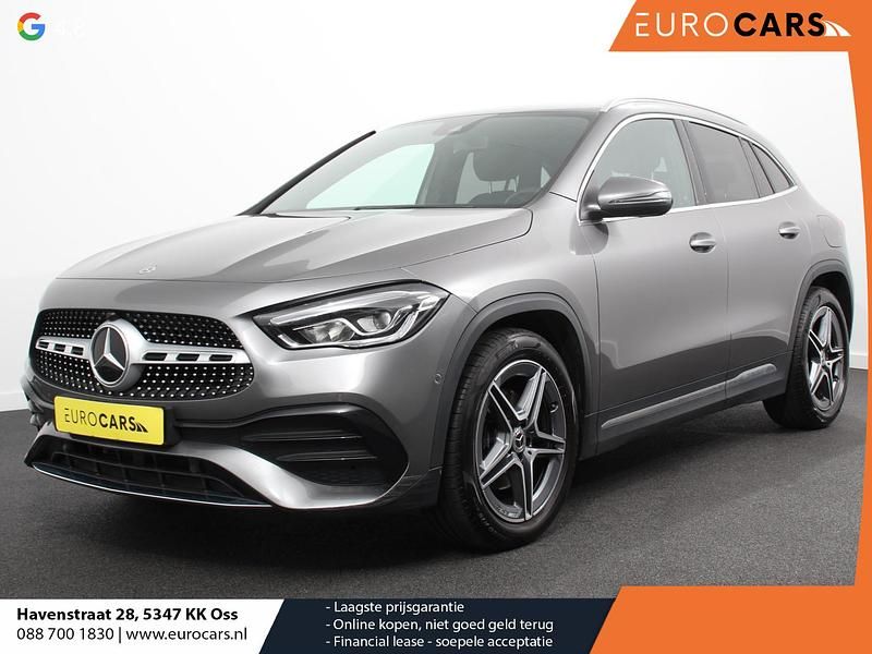 Grijs Gebruikt 2021 Mercedes GLA200 AMG line SUV | € 32.940 (Goede deal) - Afbeelding 1/4