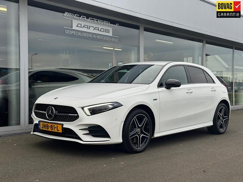 Hatchback Gebruikt 2020 Mercedes A250 Business Hatchback | € 27.450 (Eerlijke prijs) - Afbeelding 1/4