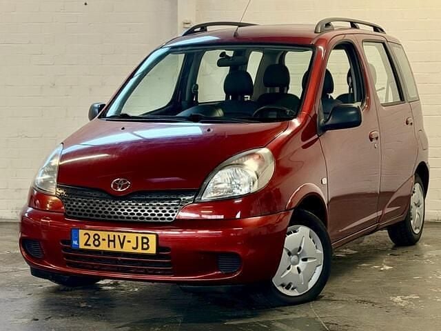 Occasion Toyota Yaris Verso Luna 86 PK (63 kW) 2002 Rood MPV