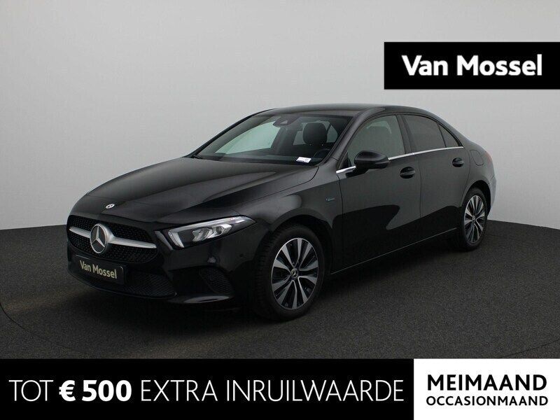 Zwart Gebruikt 2021 Mercedes A250 Business Sedan | € 26.900 (Goede deal) - Afbeelding 1/4