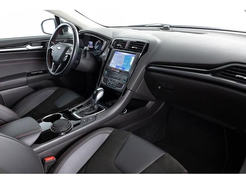 Occasion Ford Mondeo ST-Line 140 PK (102 kW) 2021 Zwart Sedan