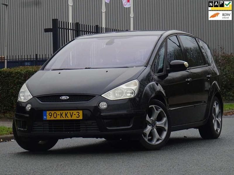 Zwart Gebruikt 2010 Ford S-MAX Titanium MPV | € 5.499 (Goede deal) - Afbeelding 1/4