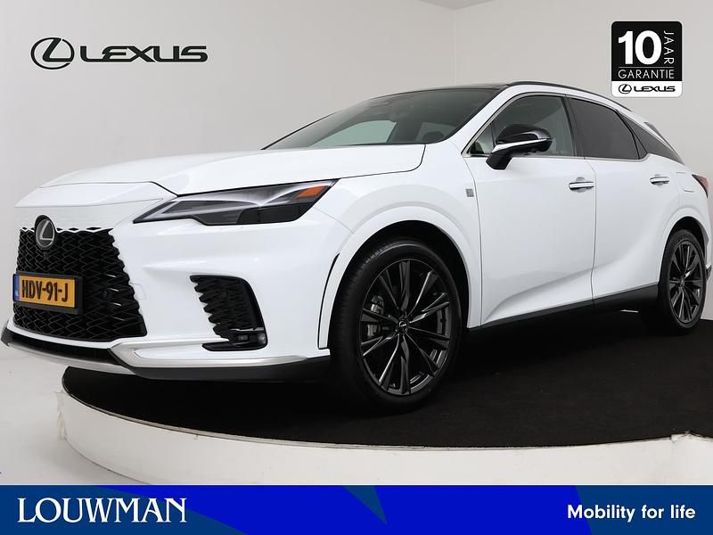 Wit Nieuw 2025 Lexus RX450h+ Sport Design Packet SUV | € 78.945 (Super prijs) - Afbeelding 1/3