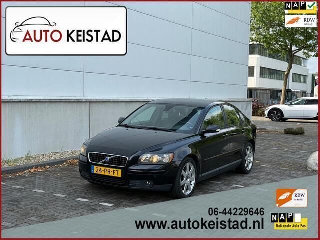Zwart Gebruikt 2004 Volvo S40 Sedan | € 1.950 (Goede deal) - Afbeelding 1/4
