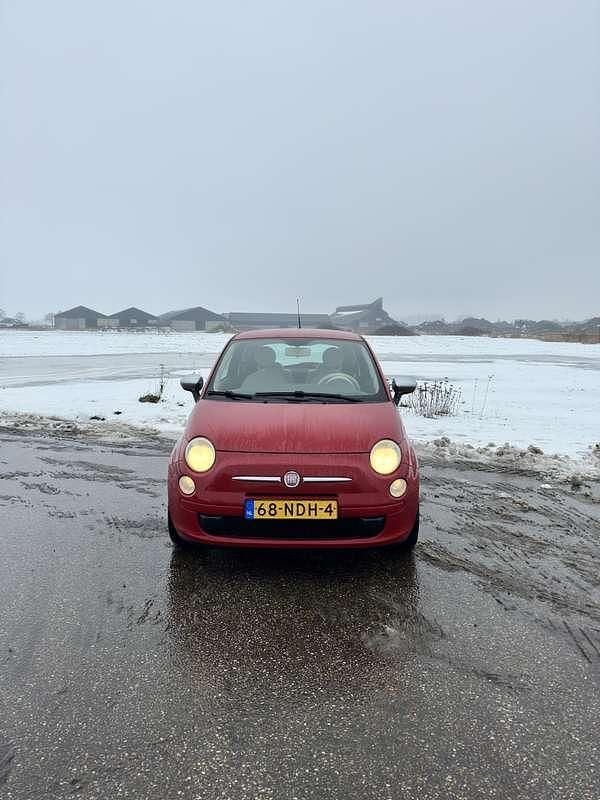 Rood Occasion 2010 Fiat 500 Pop Sedan | € 3.999 (Goede deal) - Afbeelding 1/4