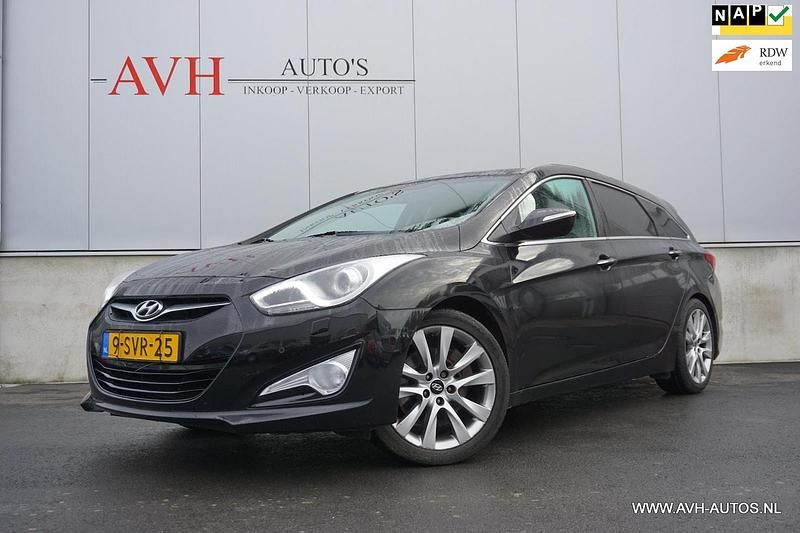 Zwart Gebruikt 2013 Hyundai i40 Stationwagen | € 10.950 (Eerlijke prijs) - Afbeelding 1/4