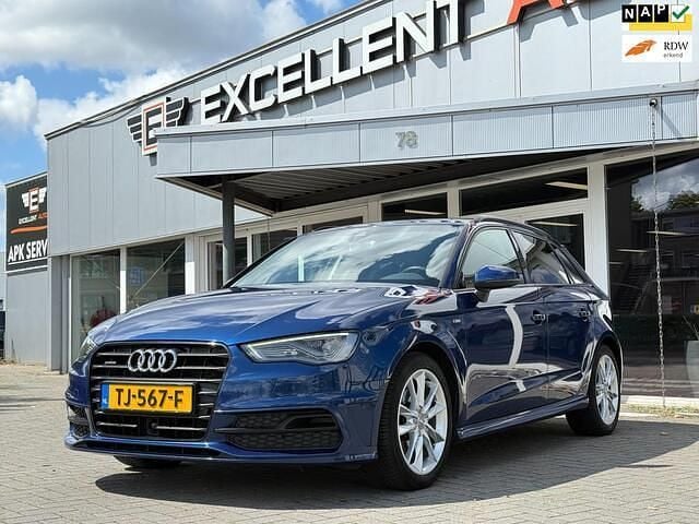 Blauw Gebruikt 2014 Audi A3 Sportback Ambition Hatchback | € 11.950 (Eerlijke prijs) - Afbeelding 1/4