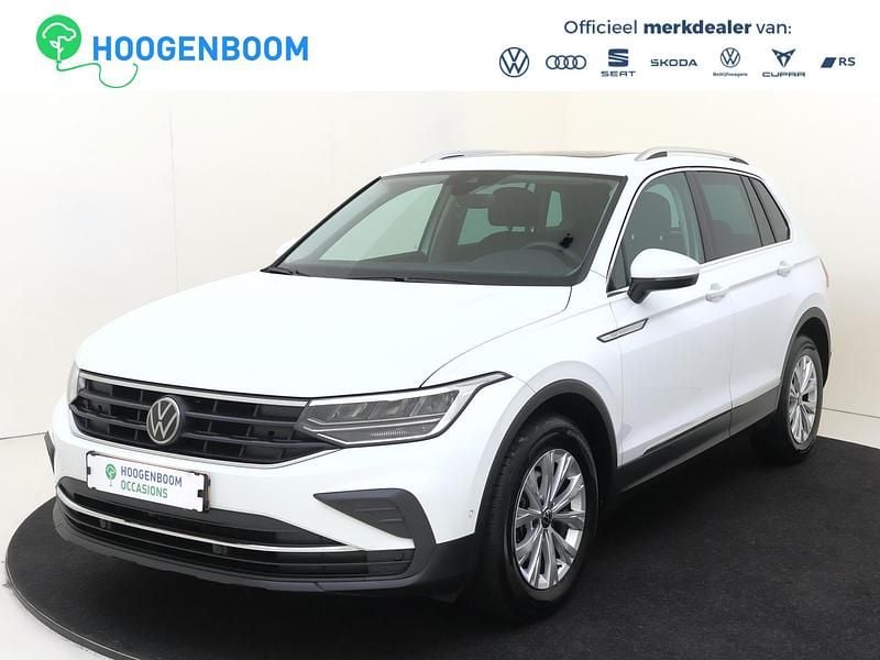 Wit Gebruikt 2021 VW Tiguan Pro SUV | € 27.750 (Super prijs) - Afbeelding 1/4