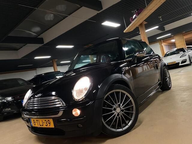 Zwart Gebruikt 2003 Mini ONE Salt Hatchback | € 2.450 (Eerlijke prijs) - Afbeelding 1/4