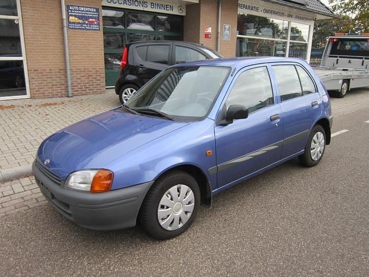 Occasion 1997 Toyota Starlet Hatchback | € 2.950 (Iets duurder) - Afbeelding 1/4