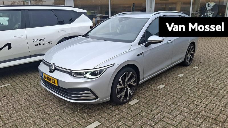 Grijs Occasion 2022 VW Golf VIII Style Stationwagen | € 24.900 (Eerlijke prijs) - Afbeelding 1/4