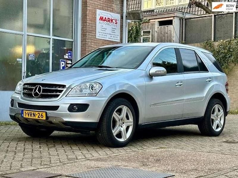 Grijs Occasion 2007 Mercedes ML280 SUV | € 4.695 (Goede deal) - Afbeelding 1/4