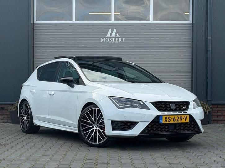 Wit Gebruikt 2015 Cupra Leon Hatchback | € 13.950 (Eerlijke prijs) - Afbeelding 1/4