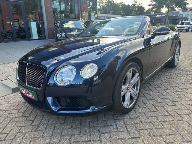 Blauw, metallic lak Gebruikt 2012 Bentley Continental GT Convertible Cabriolet | € 86.445 (Iets duurder) - Afbeelding 1/4