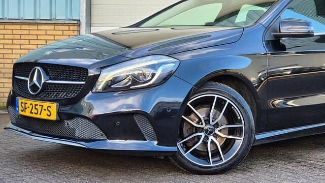 Occasion Mercedes A160 Ambition 102 PK (75 kW) 2018 Zwart Hatchback