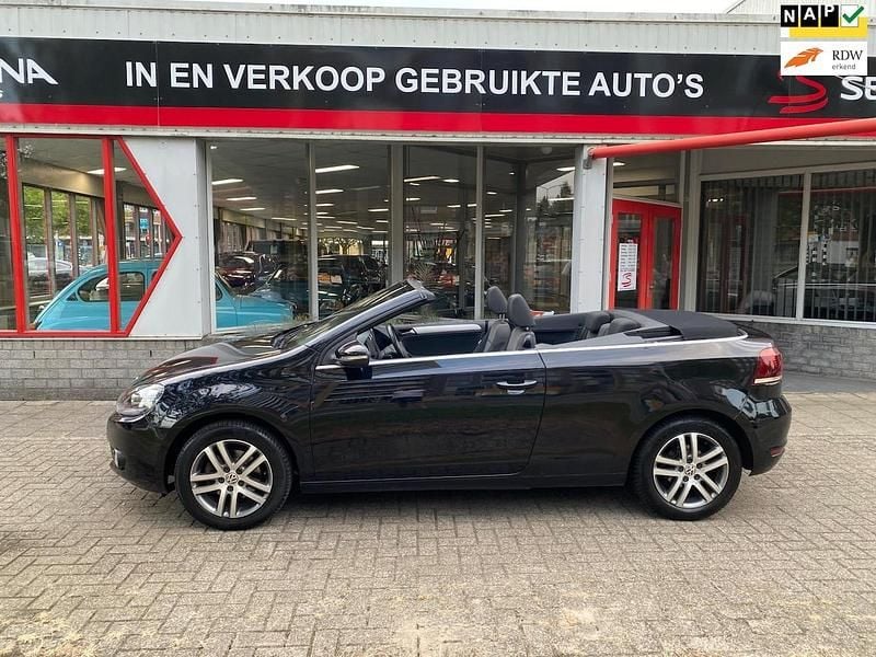 Zwart (metallic) Gebruikt 2012 VW Golf Cabriolet Cabriolet | € 7.950 (Eerlijke prijs) - Afbeelding 1/4