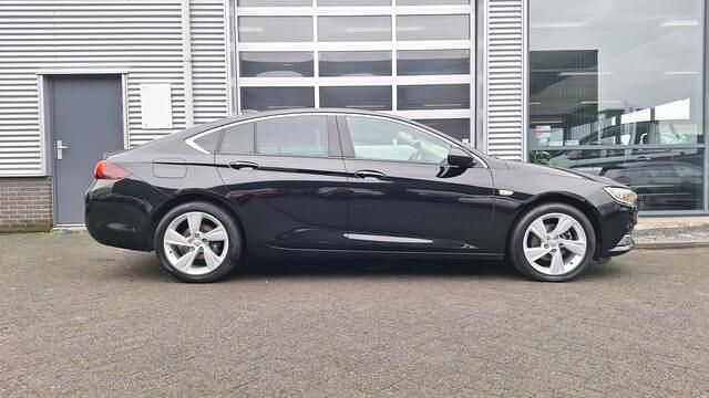 Occasion Opel Insignia Innovation 165 PK (121 kW) 2018 Zwart Hatchback