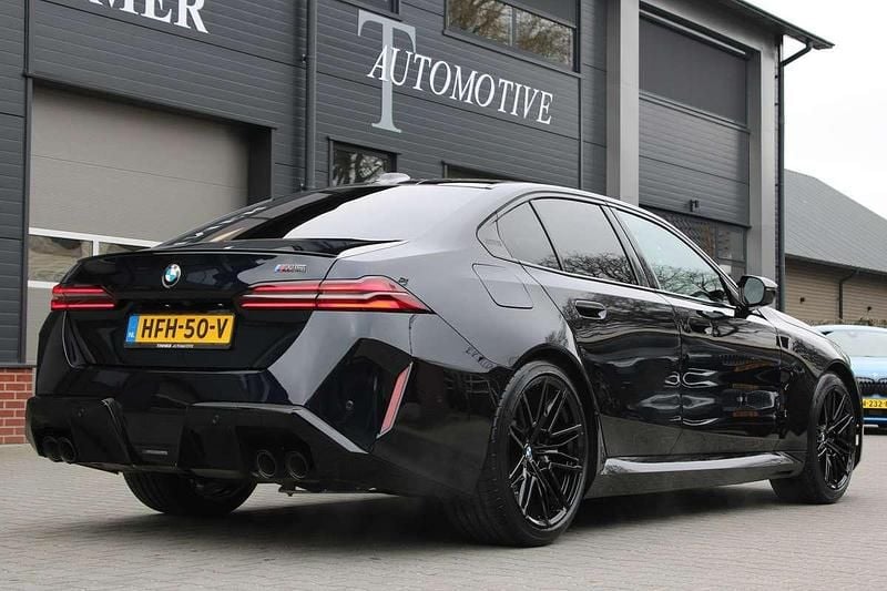 Occasion BMW M5 Comfort Edition 727 PK (534 kW) 2024 Zwart (metallic) Sedan