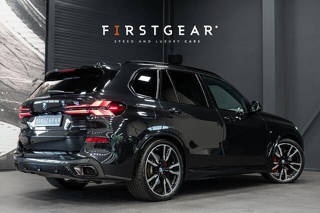 Zwart Gebruikt 2023 BMW X5 M Sport SUV | € 89.900 (Iets duurder) - Afbeelding 1/3