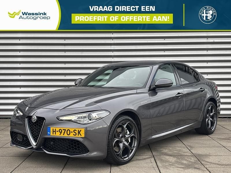 Grijs Gebruikt 2020 Alfa Romeo Giulia Veloce Sedan | € 37.940 (Eerlijke prijs) - Afbeelding 1/4