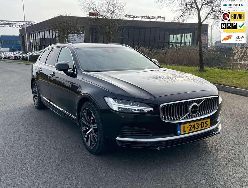 Occasion Volvo V90 Business Edition 253 PK (186 kW) 2021 Zwart, metallic lak Stationwagen
