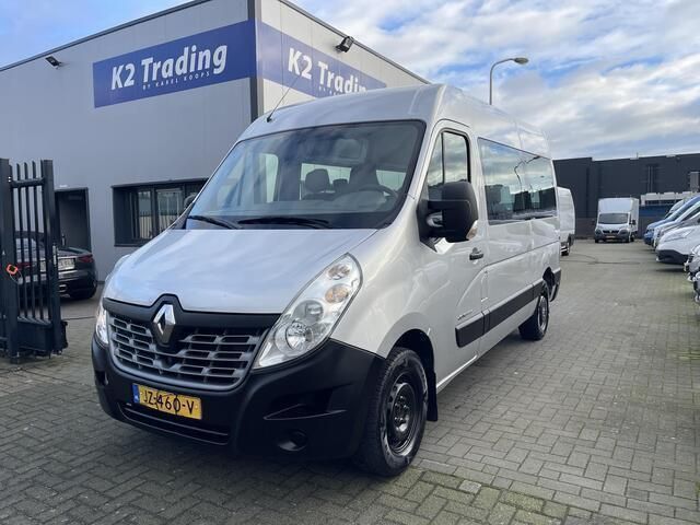 Grijs, metallic lak Gebruikt 2016 Renault Master Van | € 14.990 (Duur) - Afbeelding 1/4