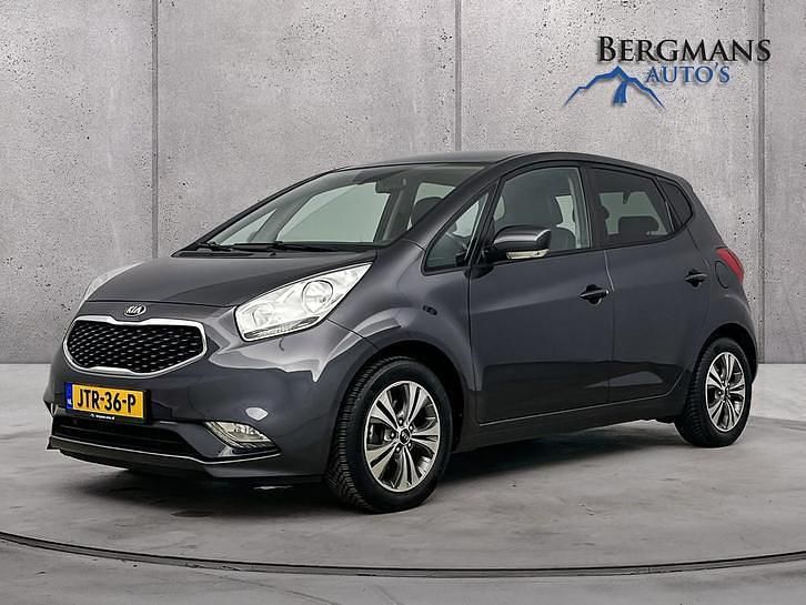 Grijs Occasion 2017 Kia Venga Hatchback | € 15.200 (Eerlijke prijs) - Afbeelding 1/4
